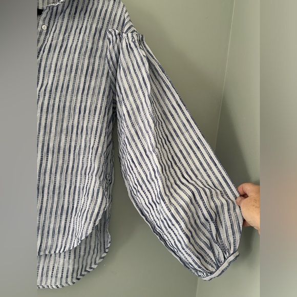 Umgee Button Up Blouse Women's Size S Blue White Striped Long Balloon Sleeves - Picture 6 of 16